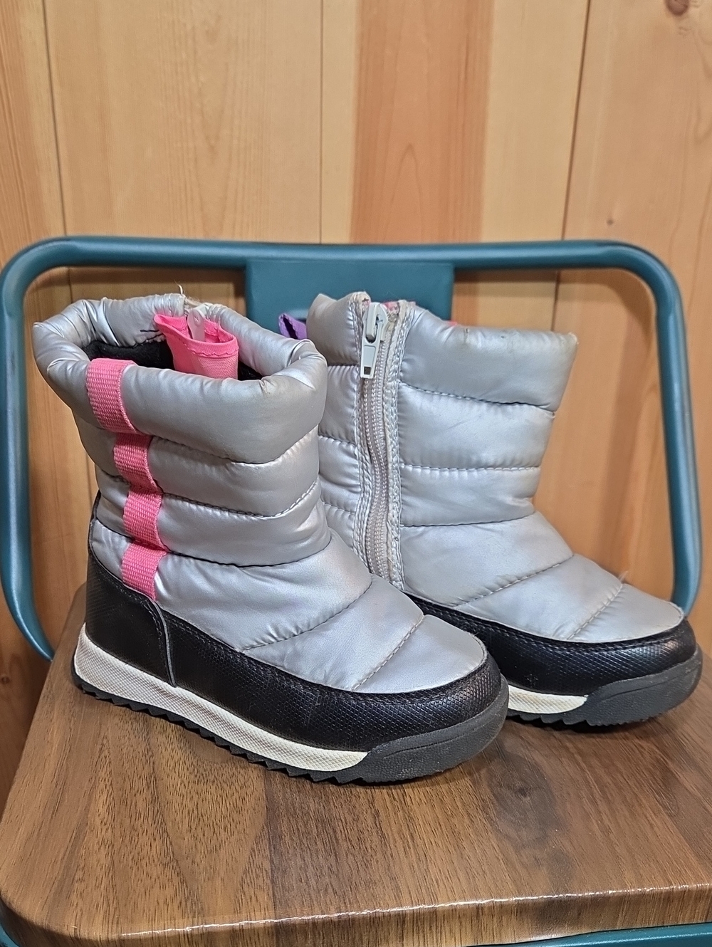 Kids Silver Winter Boots with Pink Accents